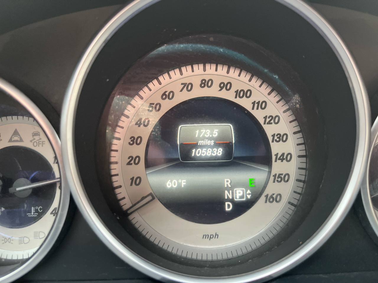 Mercedes-Benz E-Class 4dr Sdn E 350 Sport 4MATIC 2015 Mercedes-Benz E-Class 4dr Sdn E 350 Sport 4MATIC 2015