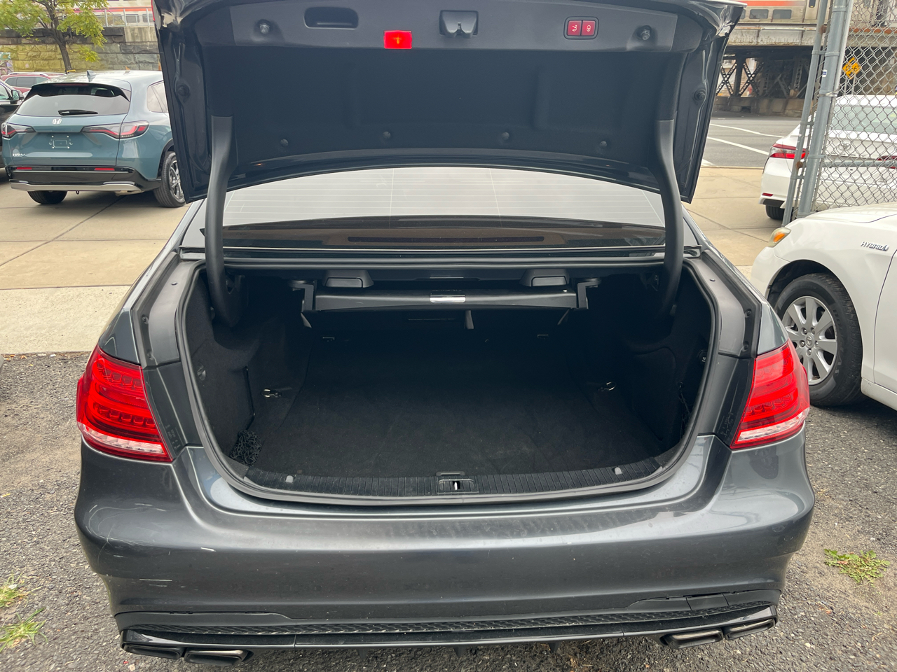 Mercedes-Benz E-Class 4dr Sdn E 350 Sport RWD 2014 Mercedes-Benz E-Class 4dr Sdn E 350 Sport RWD 2014