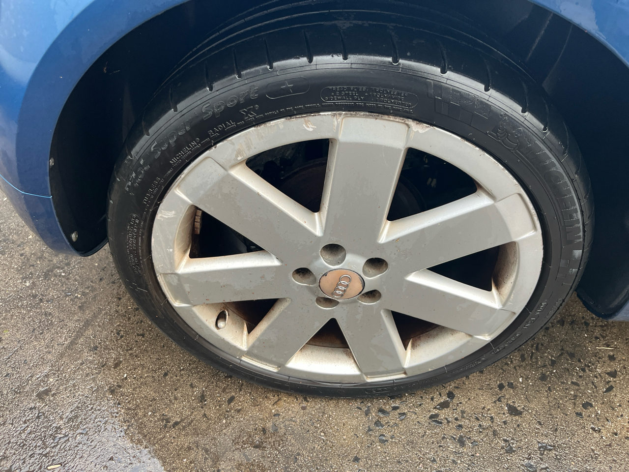 Audi TT 2dr Roadster Auto 2004 Audi TT 2dr Roadster Auto 2004