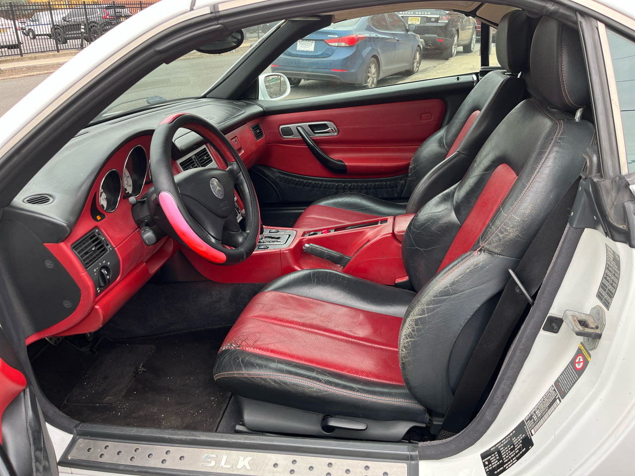 Mercedes-Benz SLK-Class 2dr Kompressor Roadster 2.3L 2001