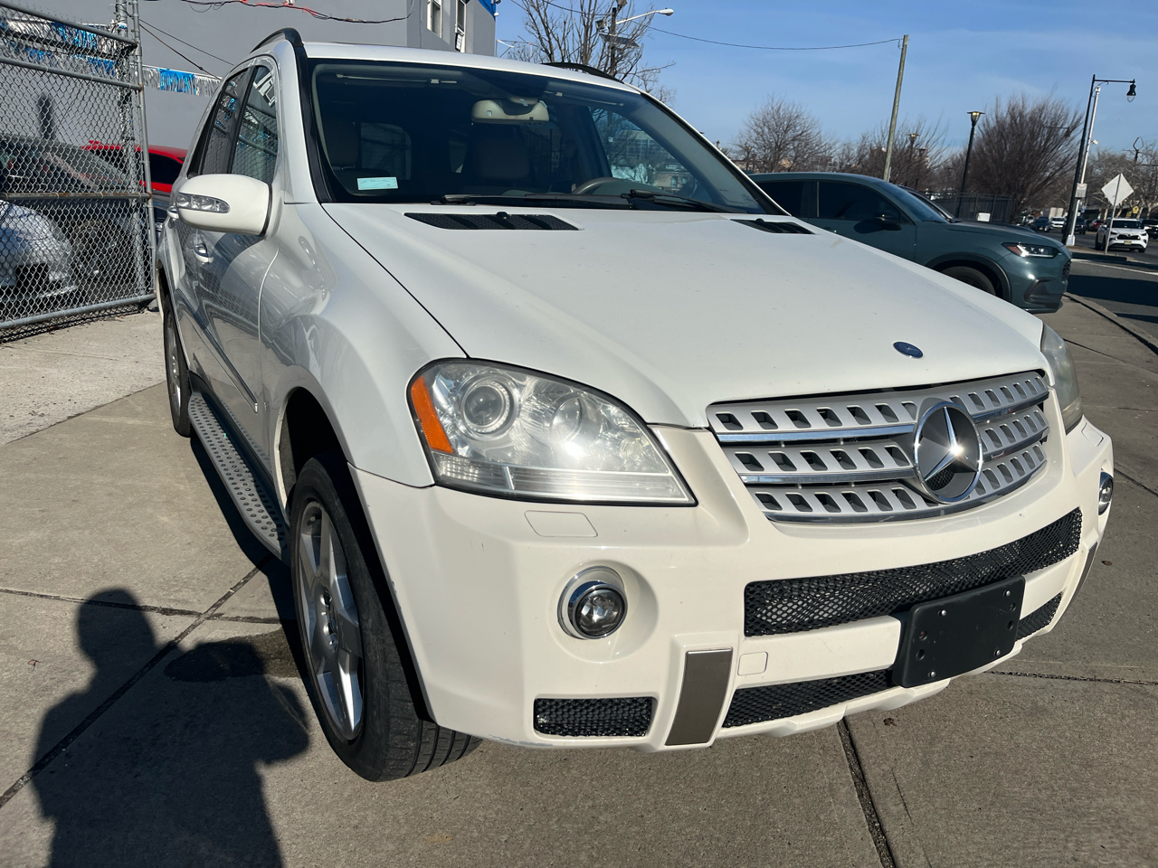 Mercedes-Benz M-Class 4MATIC 4dr 5.5L 2008