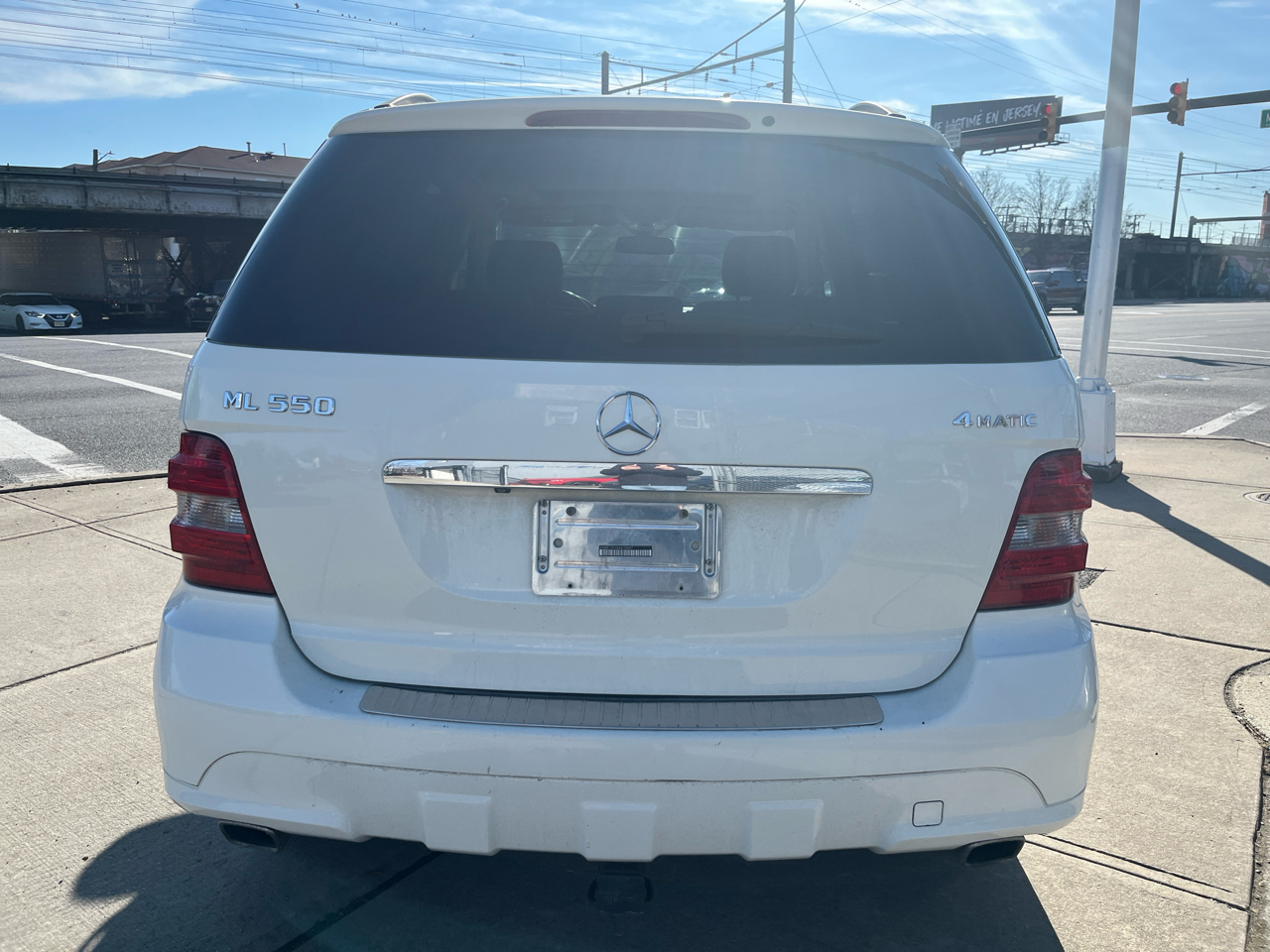 Mercedes-Benz M-Class 4MATIC 4dr 5.5L 2008