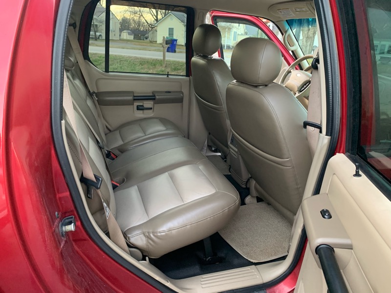 Ford Explorer Sport Trac XLT 4WD 2004