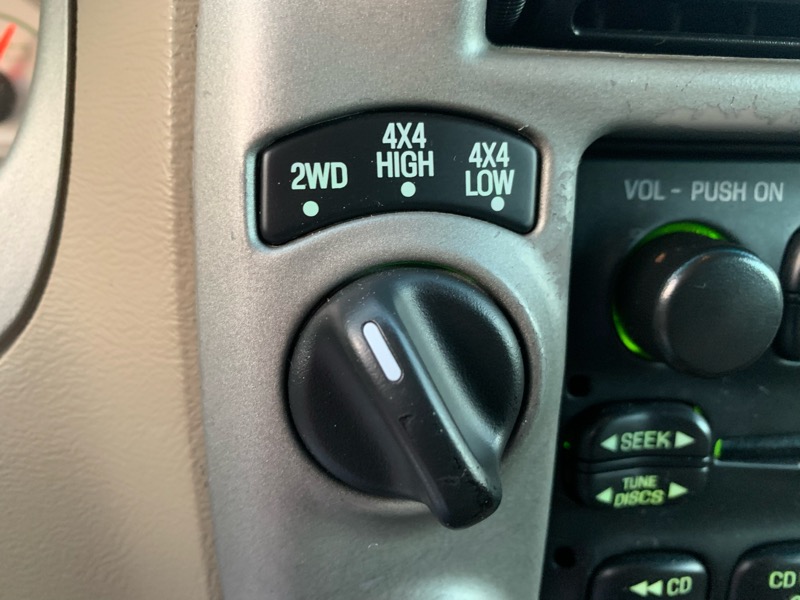 Ford Explorer Sport Trac XLT 4WD 2004