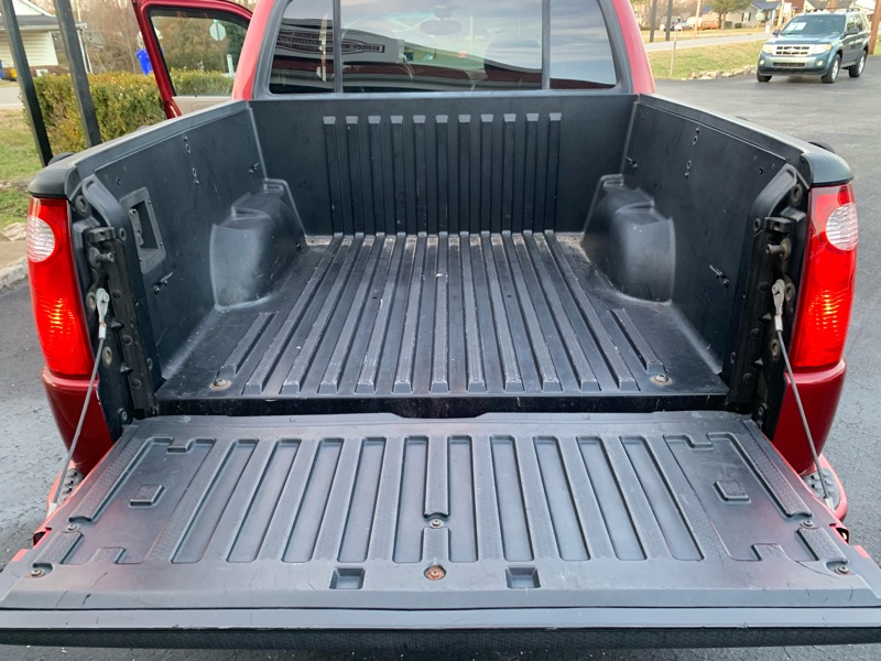 Ford Explorer Sport Trac XLT 4WD 2004