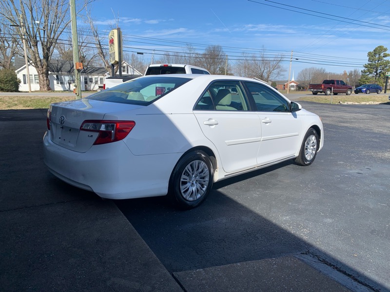 Toyota Camry LE 2014