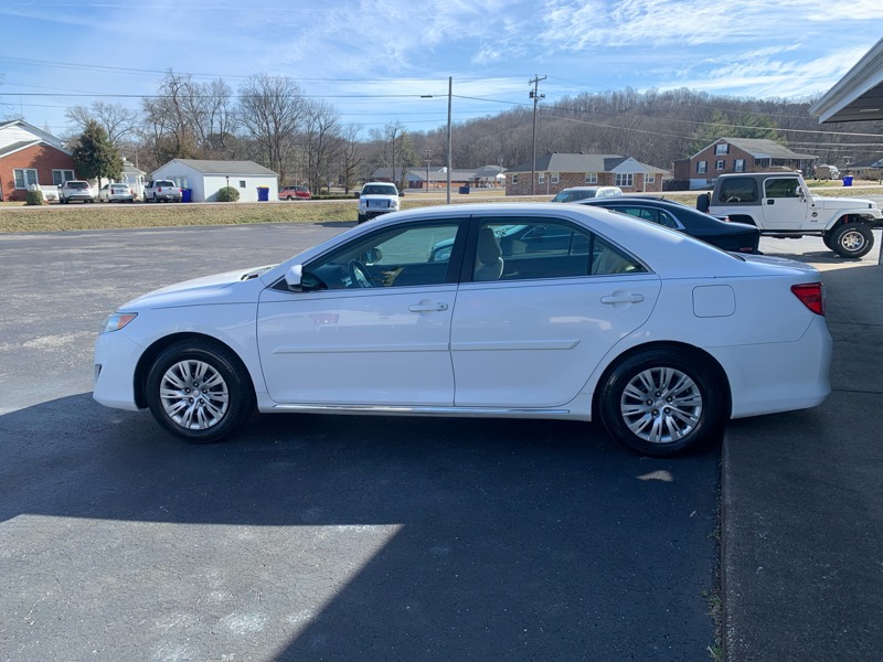 Toyota Camry LE 2014