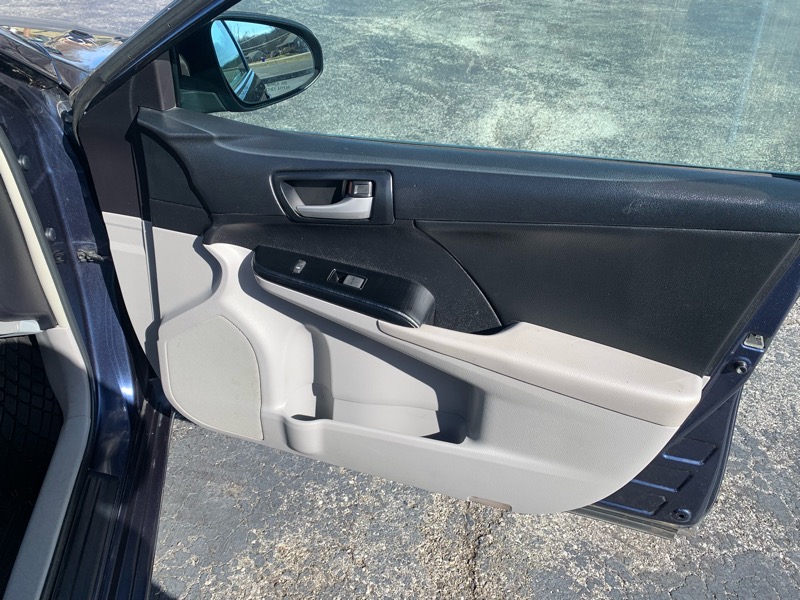 Toyota Camry LE 2014