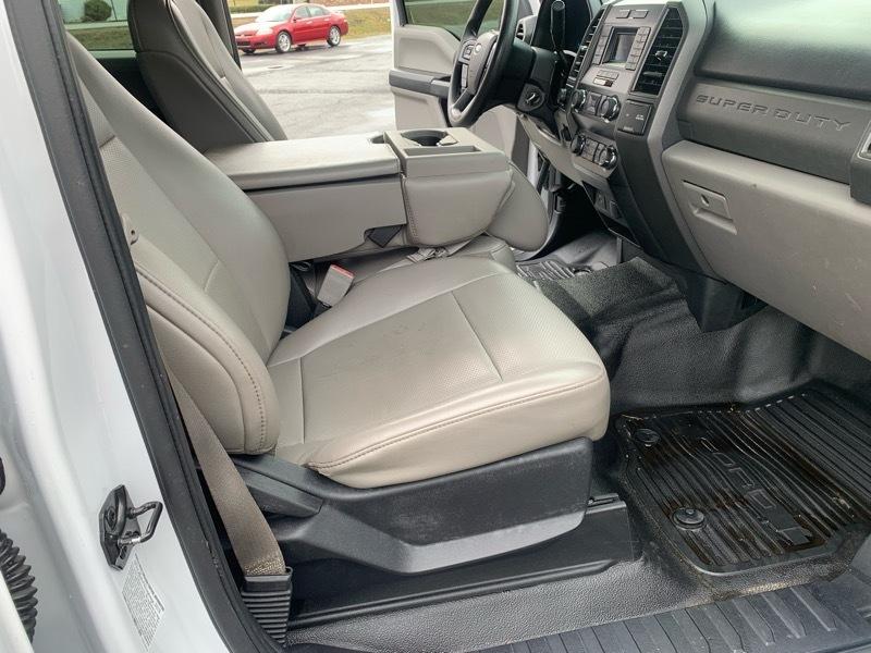 Ford F-350 SD XL Crew Cab Long Bed DRW 4WD 2019