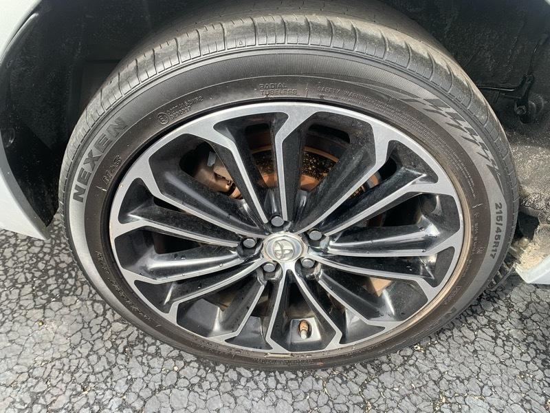 Toyota Corolla  2014