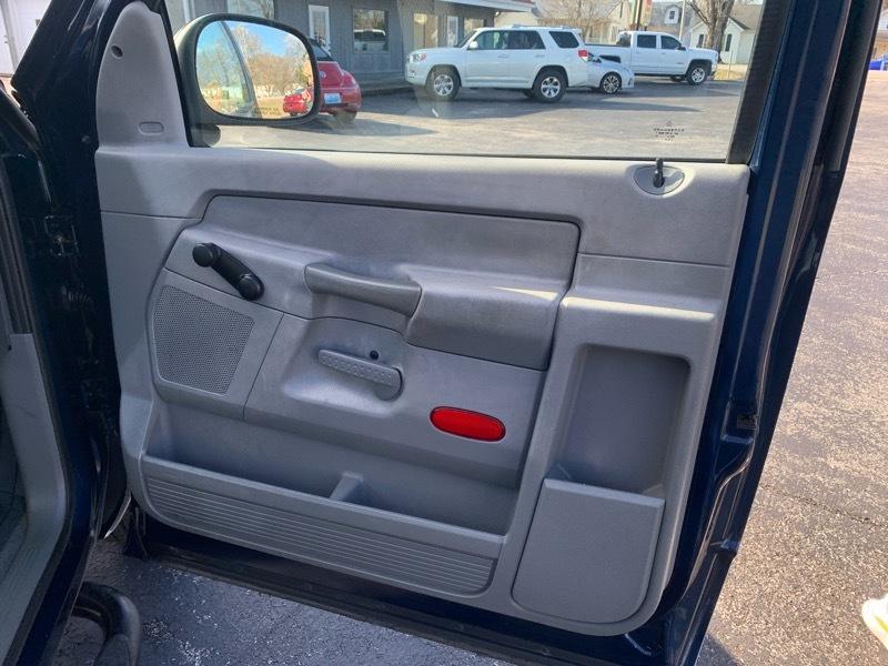 Dodge Ram 1500 ST 2WD 2006