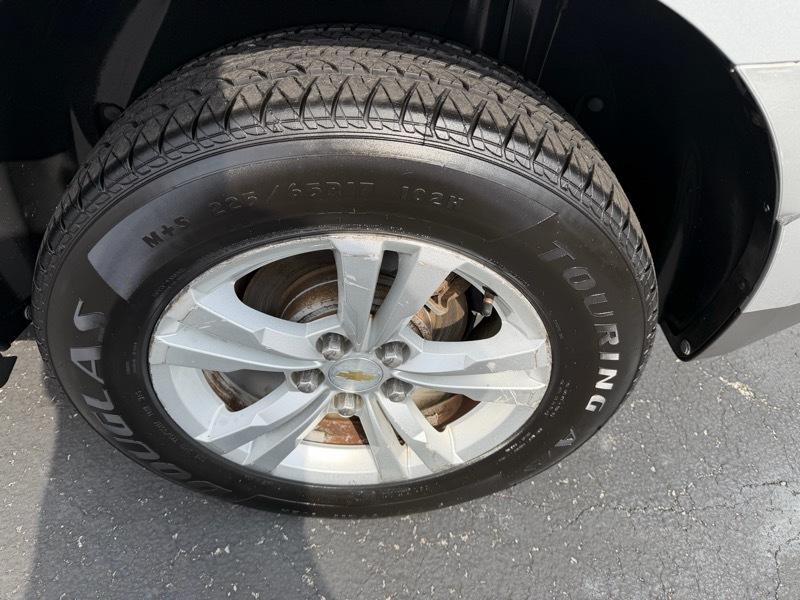 Chevrolet Equinox 1LT 2WD 2011