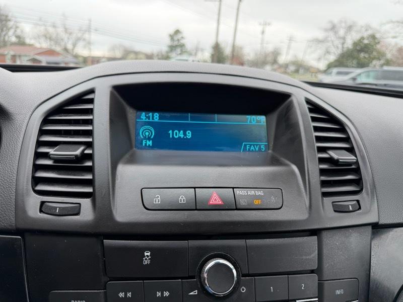 Buick Regal Base 2012