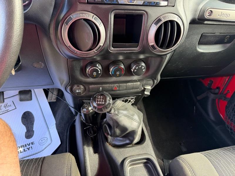 Jeep Wrangler Unlimited Sport 4WD 2012