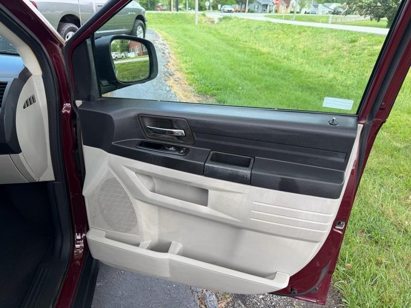 Dodge Grand Caravan SE 2009