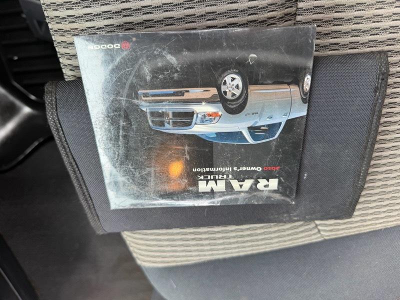 RAM 1500 SLT Quad Cab 4WD 2010