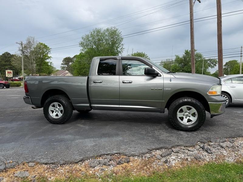 RAM 1500 SLT Quad Cab 4WD 2010