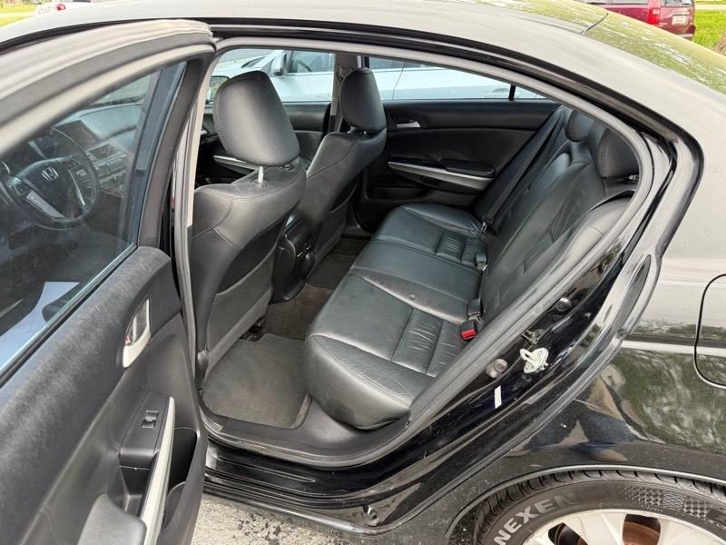 Honda Accord EX-L Sedan AT 2010