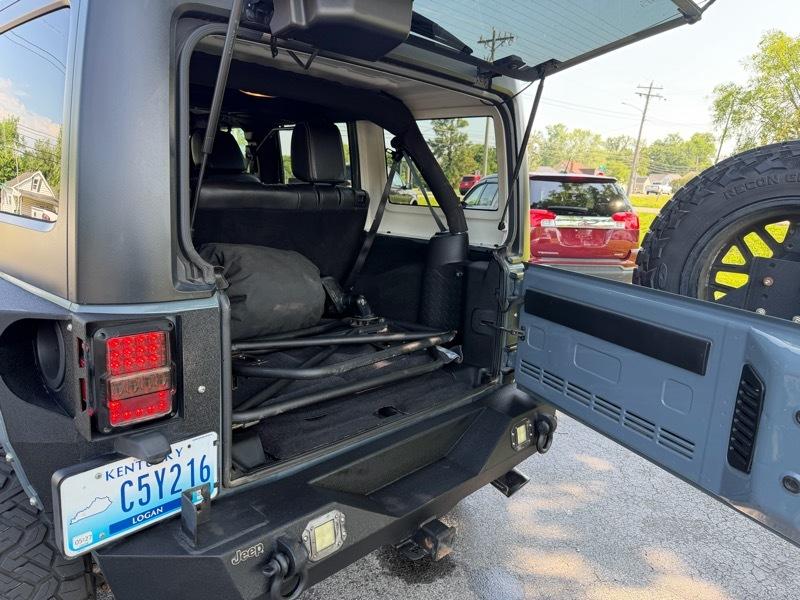 Jeep Wrangler Unlimited Sahara 4WD 2015