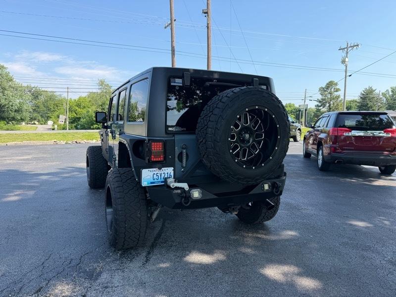 Jeep Wrangler Unlimited Sahara 4WD 2015