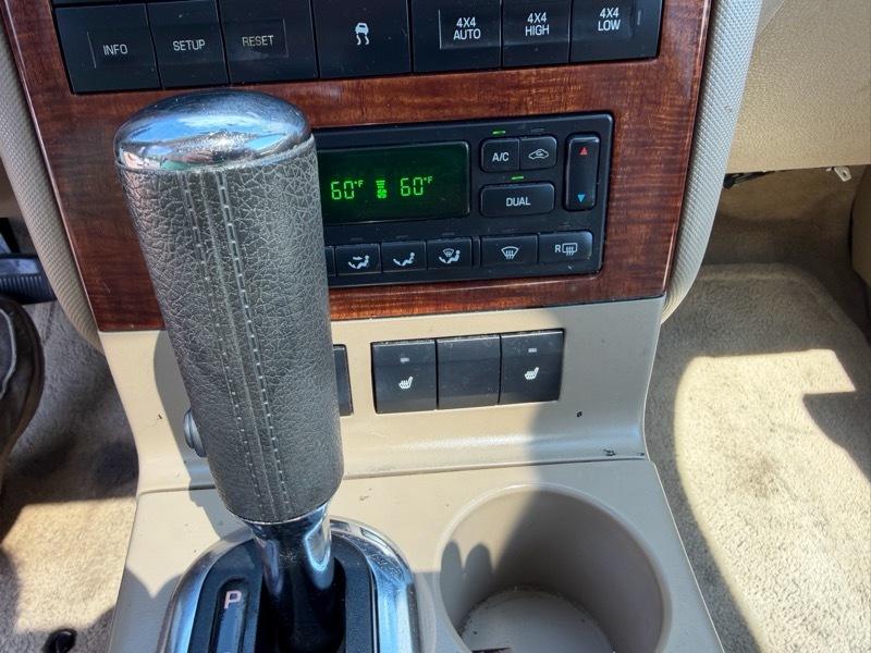 Ford Explorer Eddie Bauer 4.0L 4WD 2008