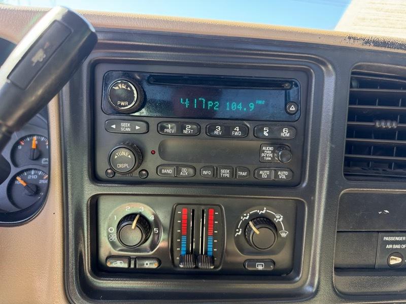 GMC Sierra 1500 SLE Short Bed 4WD 2004