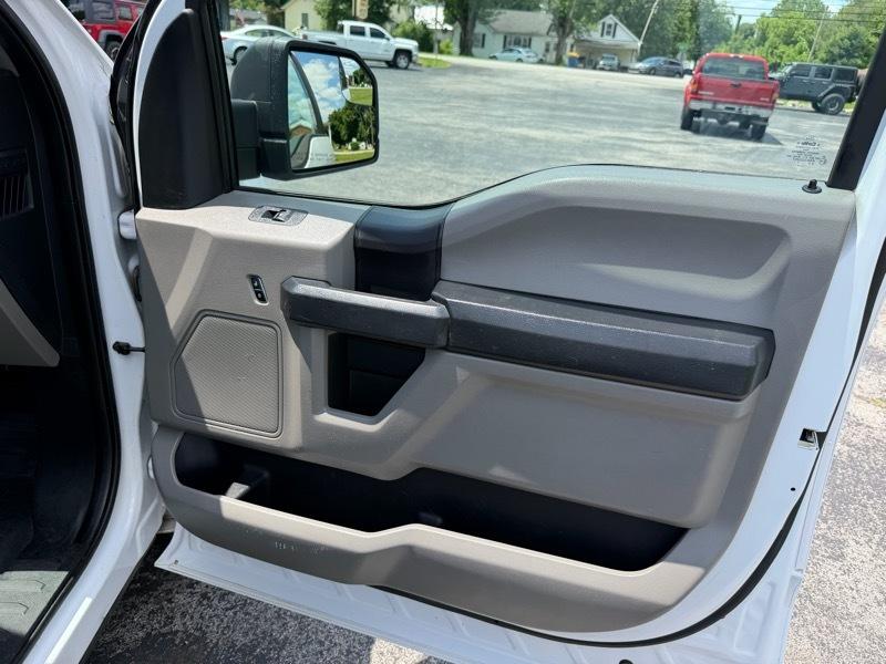 Ford F-150 XL 8-ft. Bed 2WD 2016