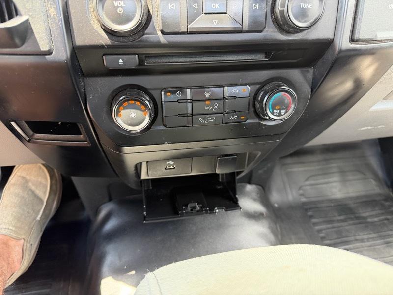 Ford F-150 XL 8-ft. Bed 2WD 2016