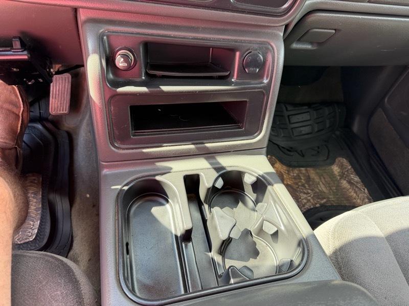 GMC Sierra 1500 Ext. Cab Short Bed 4WD 2005