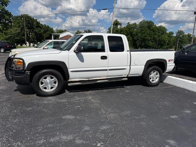 GMC Sierra 1500 Ext. Cab Short Bed 4WD 2005
