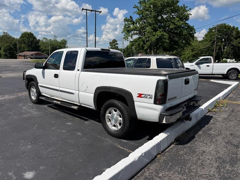 GMC Sierra 1500 Ext. Cab Short Bed 4WD 2005