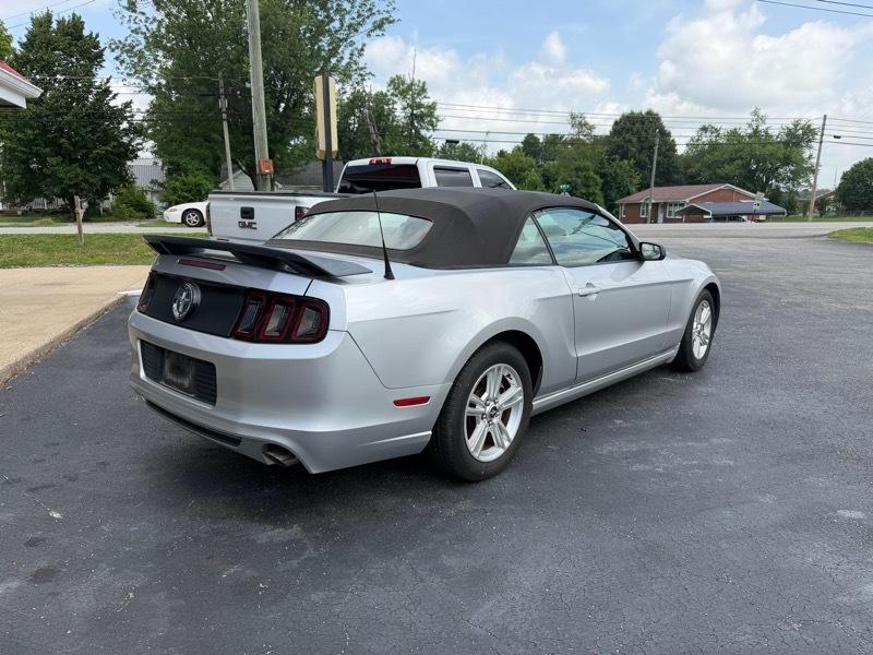 Ford Mustang V6 Convertible 2014