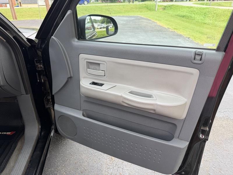 Dodge Dakota SLT Club Cab 2WD 2005
