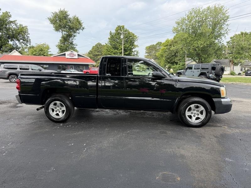 Dodge Dakota SLT Club Cab 2WD 2005