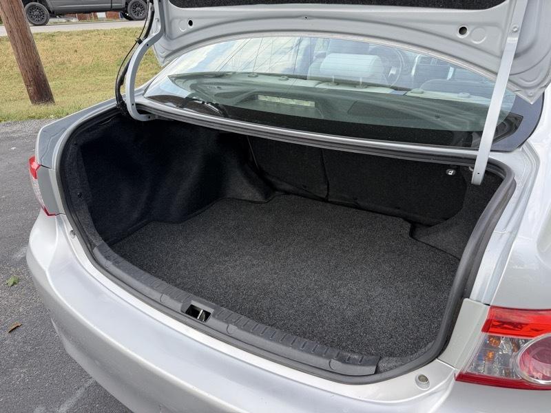Toyota Corolla LE 2011