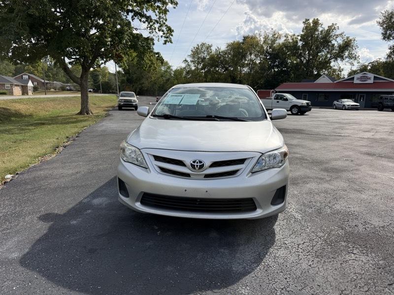 Toyota Corolla LE 2011