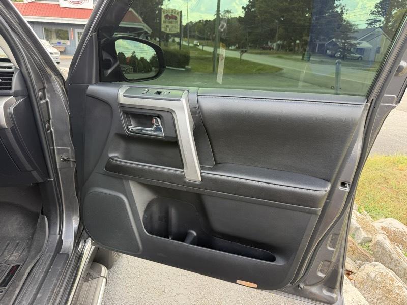 Toyota 4Runner Limited 4WD V6 2015