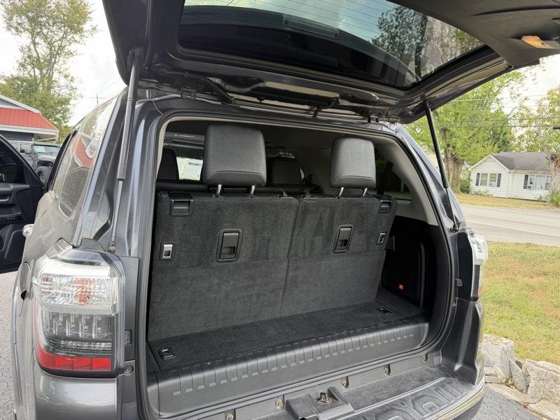 Toyota 4Runner Limited 4WD V6 2015
