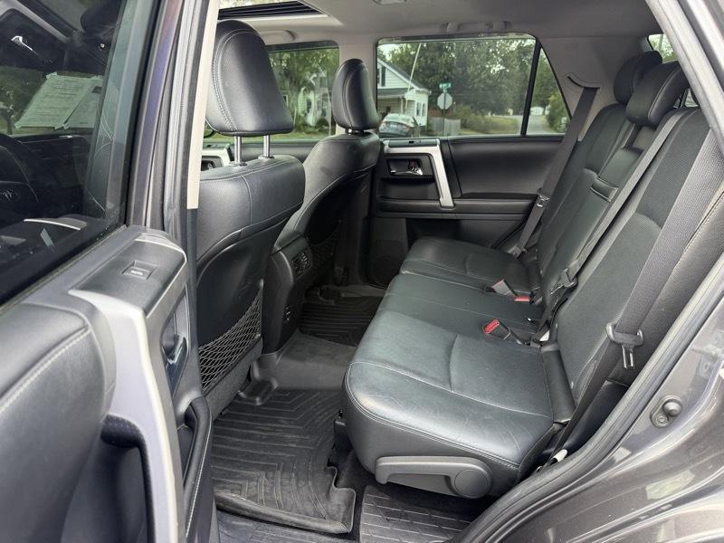 Toyota 4Runner Limited 4WD V6 2015