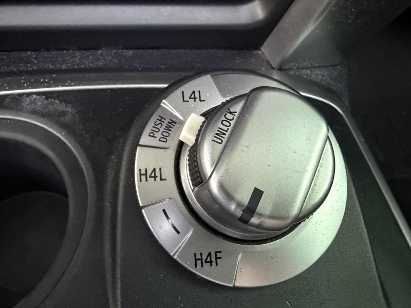 Toyota 4Runner Limited 4WD V6 2015