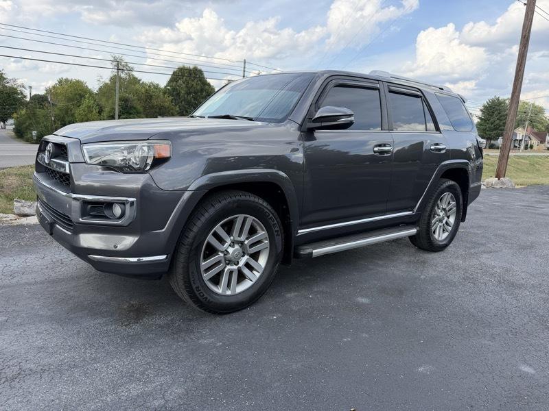 Toyota 4Runner Limited 4WD V6 2015