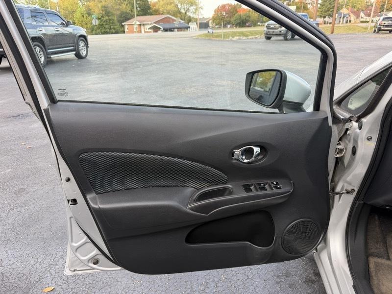 Nissan Versa Note S 2014