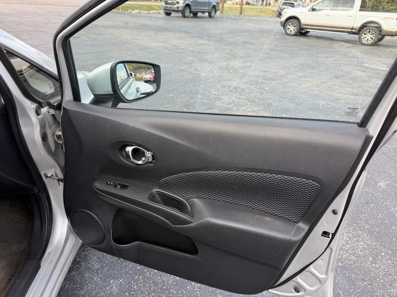 Nissan Versa Note S 2014