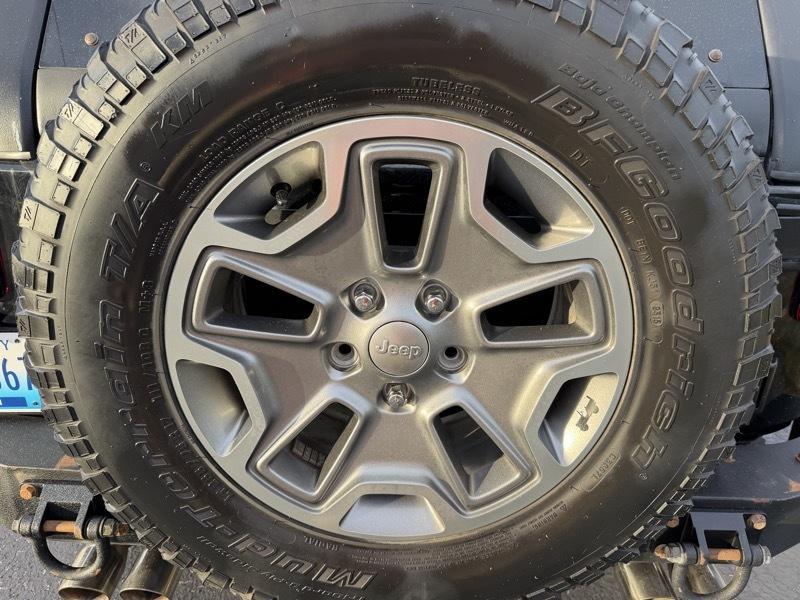 Jeep Wrangler Unlimited Sport 4WD 2013