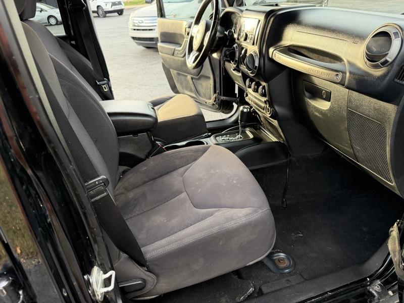Jeep Wrangler Unlimited Sport 4WD 2013