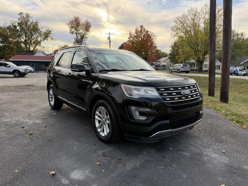 Ford Explorer XLT FWD 2017
