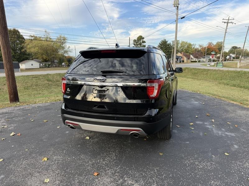 Ford Explorer XLT FWD 2017