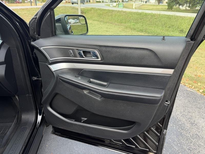 Ford Explorer XLT FWD 2017
