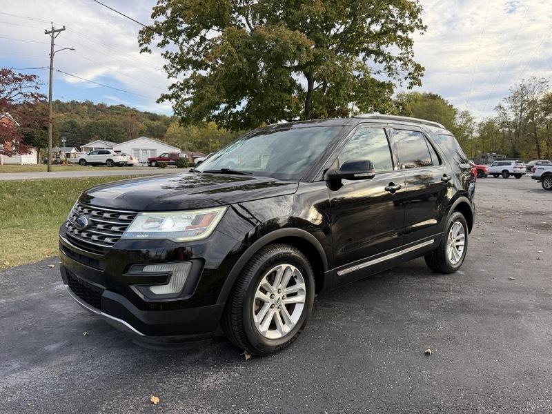 Ford Explorer XLT FWD 2017