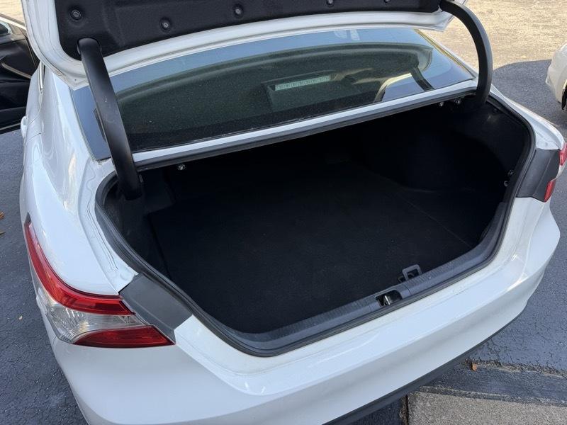 Toyota Camry SE 2020